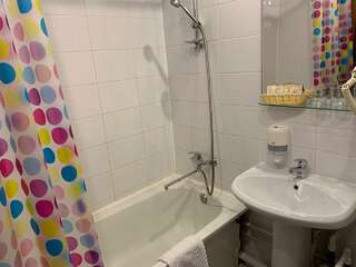 Мини-отель Вернисаж Санкт-Петербург Улучшенный номер с кроватью размера «king-size» или 2 отдельными кроватями-5