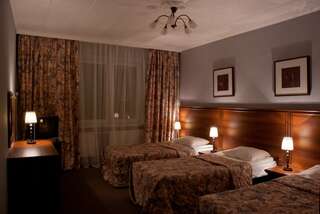 Мини-отель Вернисаж Санкт-Петербург Трёхместный-7